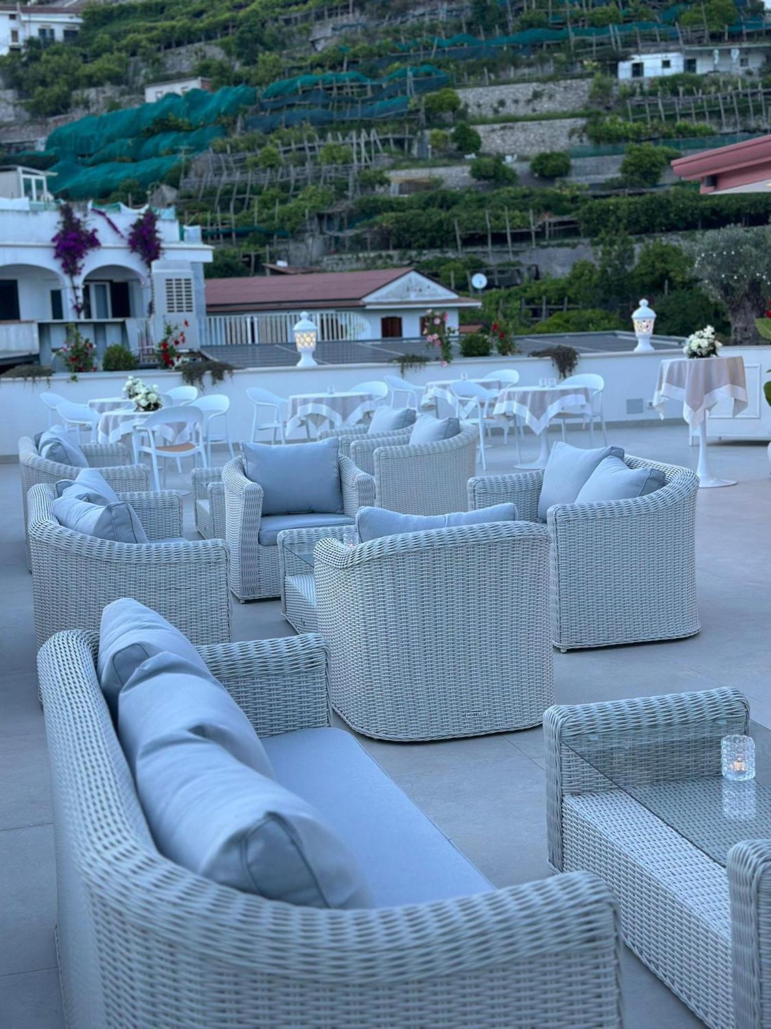 Palace 4* Minori